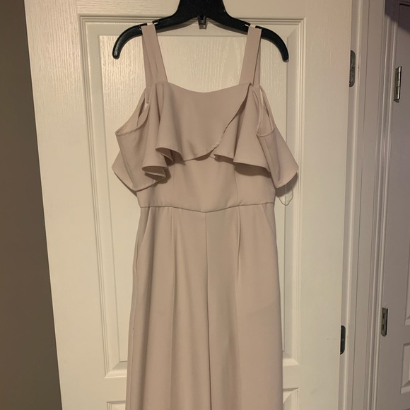 Le Chateau Jumpsuit. - Picture 7 of 8